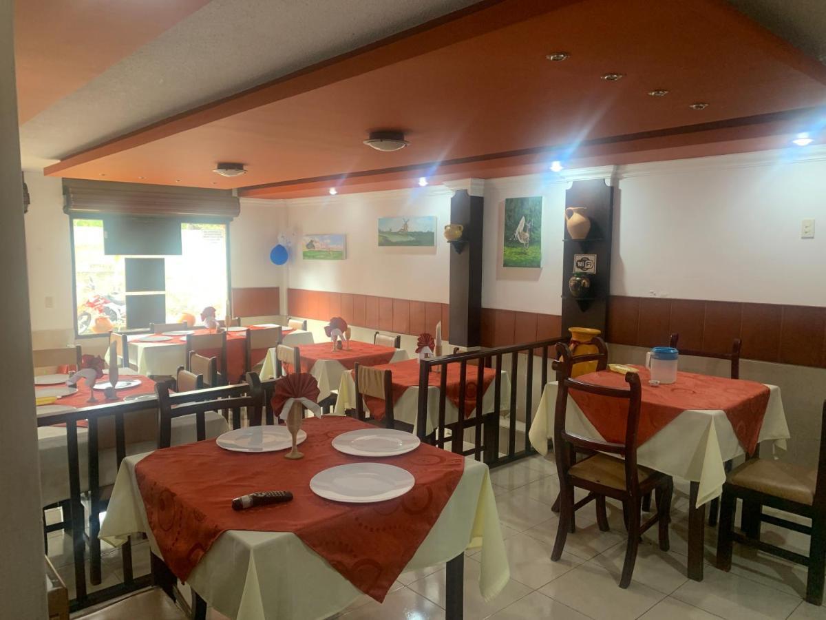 Hostal Jora Continental Cotacachi Bagian luar foto