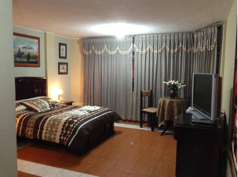 Hostal Jora Continental Cotacachi Ruang foto