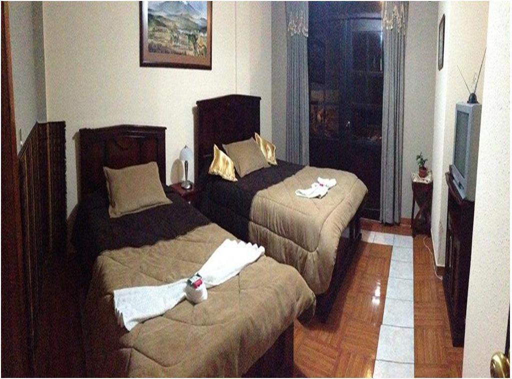 Hostal Jora Continental Cotacachi Ruang foto