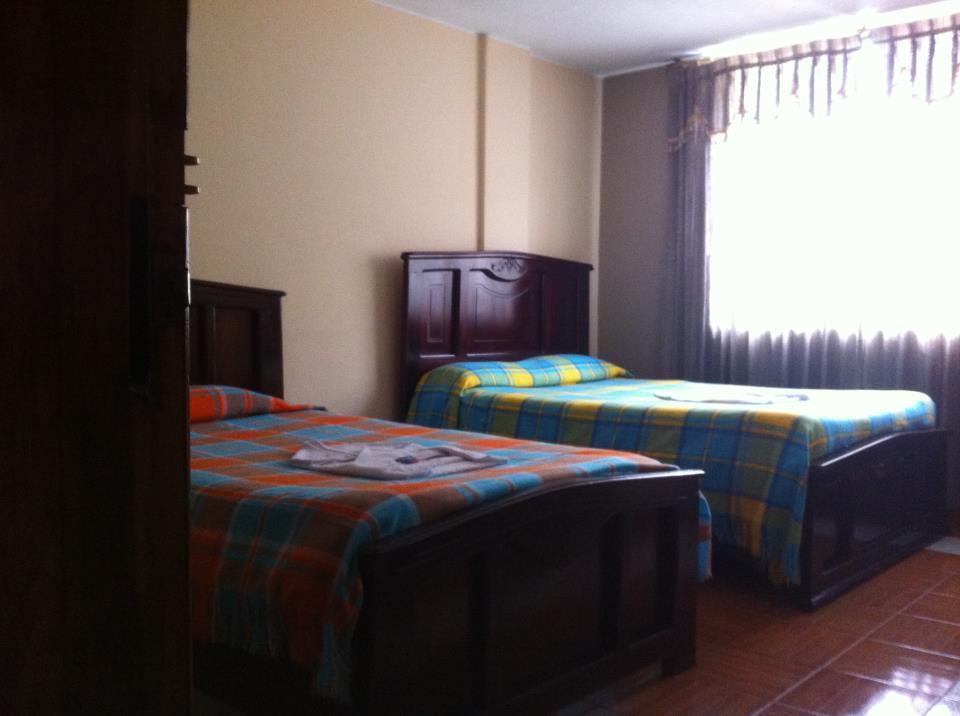 Hostal Jora Continental Cotacachi Ruang foto